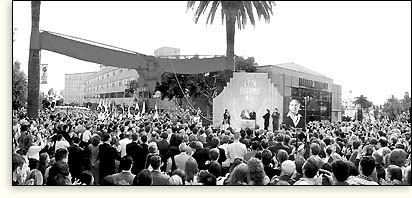 Inauguration RUE L. RON HUBBARD à L.A.