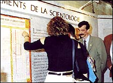 L’exposition « Qu’est-ce que la Scientologie ? »